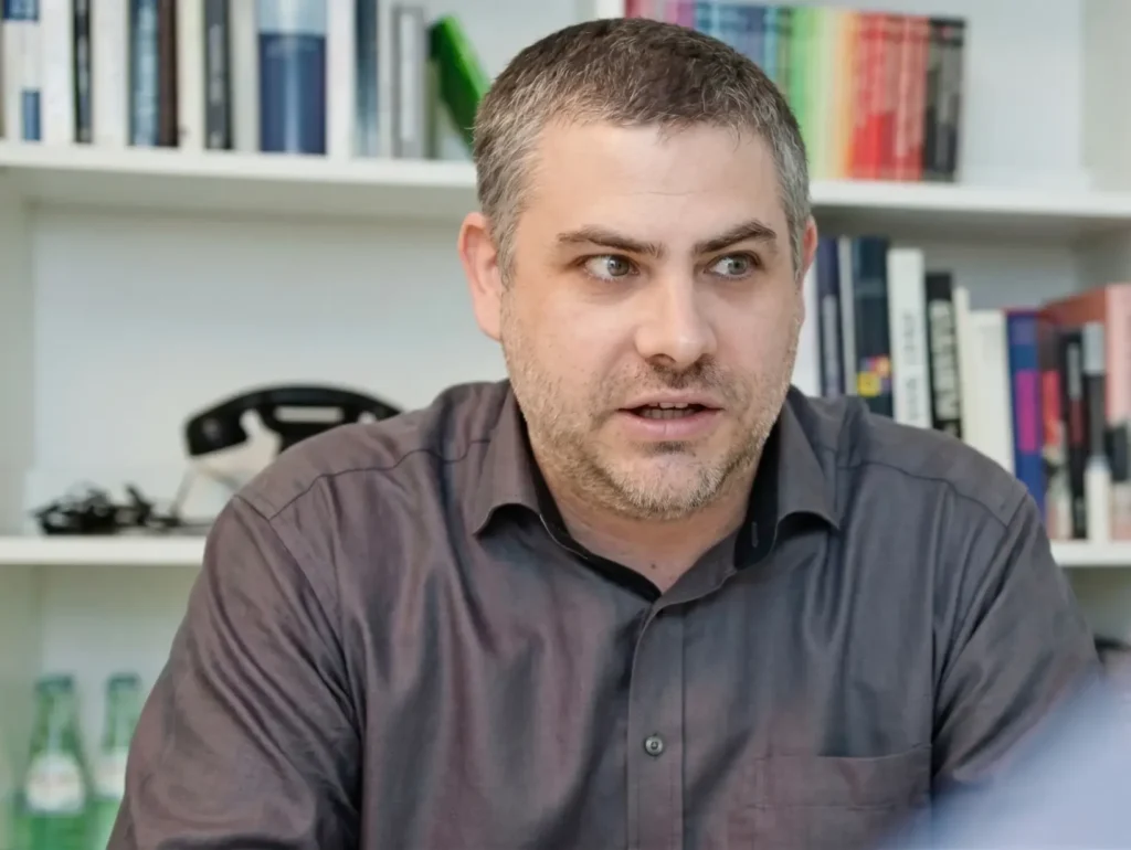 Architekt und QNG-Auditor Thomas Mischo in seinem Büro in Borken
